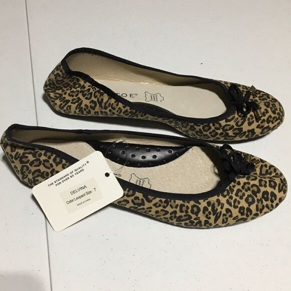 Gold Toe Leopard Print Slip On Delvina Flats (A11) - Picture 1 of 6